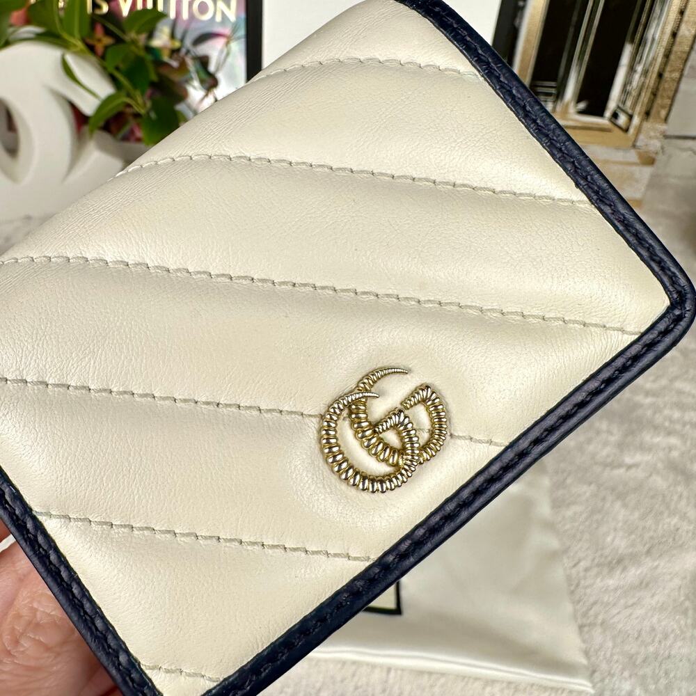 Gucci Marmont cream and blue Leather Compact Wallet RARE! - Picture 3 of 16